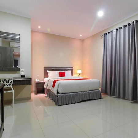 Reddoorz Plus Syariah @ Jalan Sriwijaya Medan Ngoại thất bức ảnh