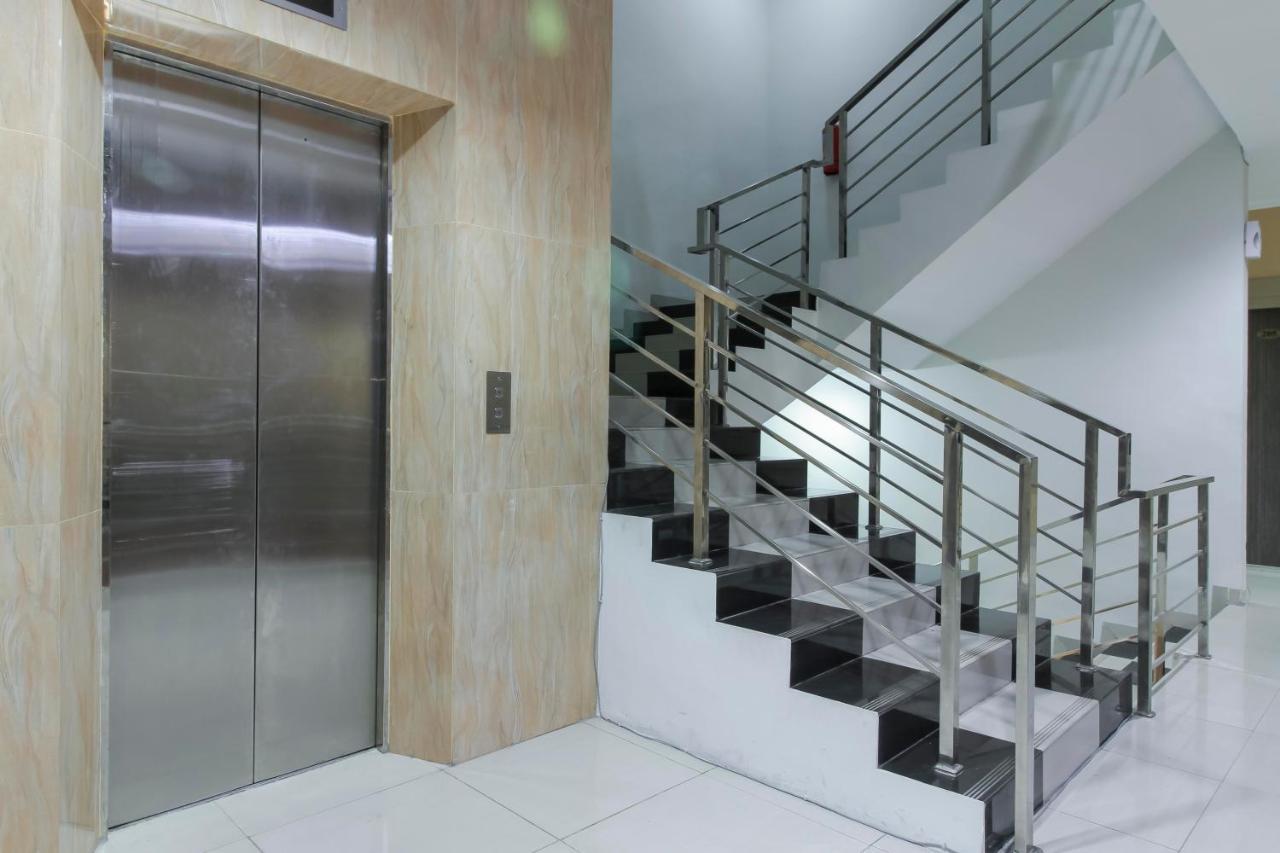 Reddoorz Plus Syariah @ Jalan Sriwijaya Medan Ngoại thất bức ảnh