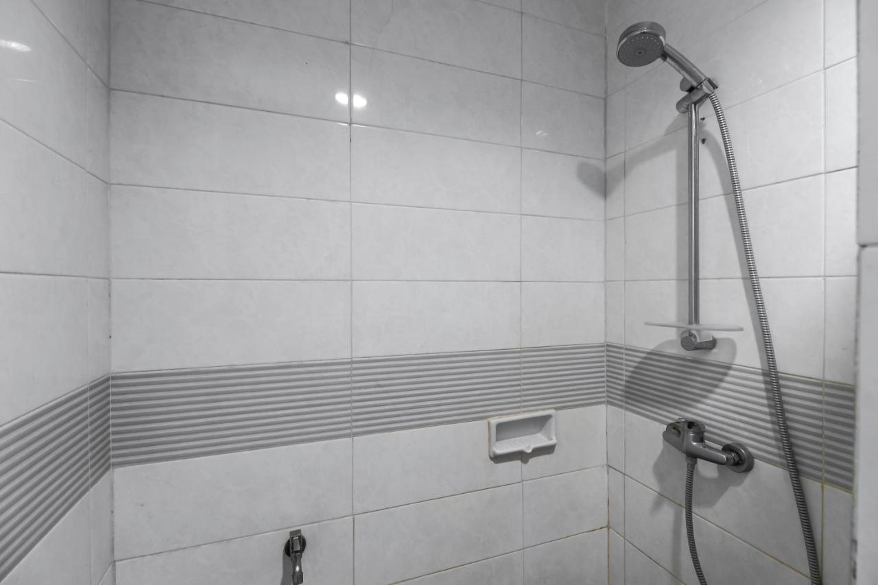 Reddoorz Plus Syariah @ Jalan Sriwijaya Medan Ngoại thất bức ảnh