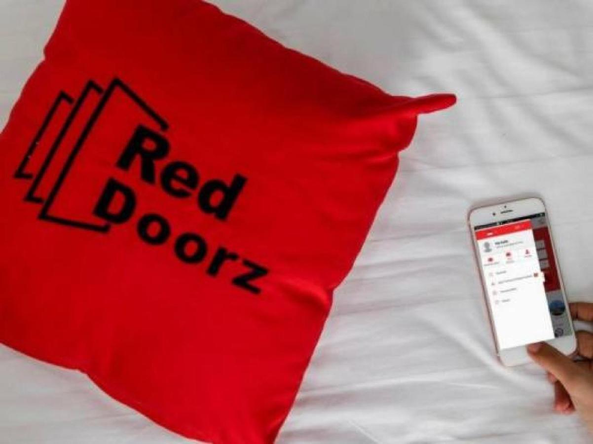 Reddoorz Plus Syariah @ Jalan Sriwijaya Medan Ngoại thất bức ảnh
